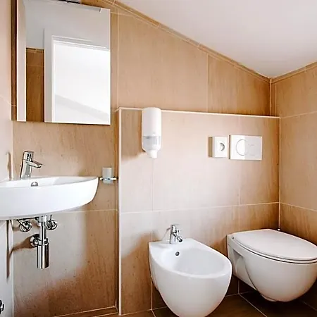 Claudia Hotel 3*