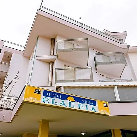 Claudia Отель