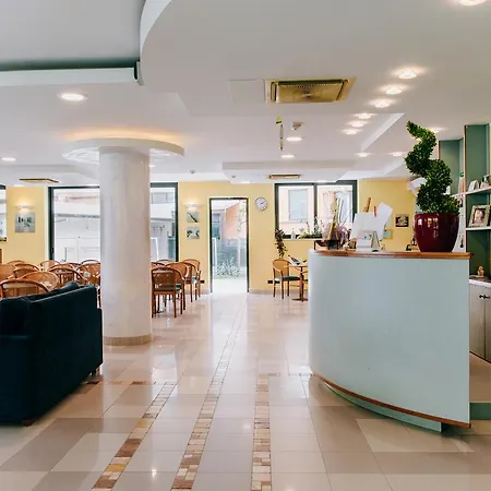 Claudia Hotel